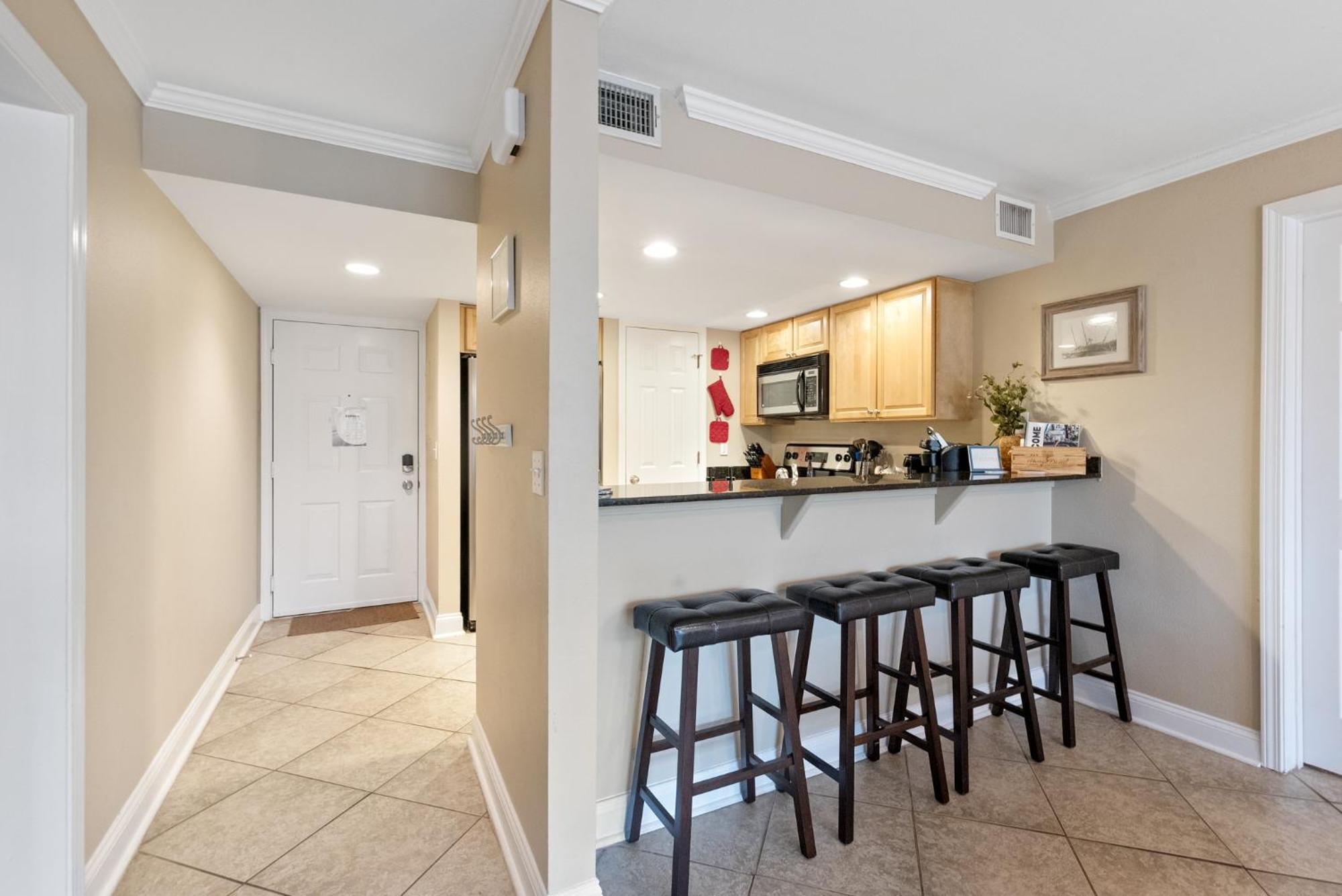 Fun 2 Bed/2 Bath Condo With Pool On Biloxi Beach Exterior photo
