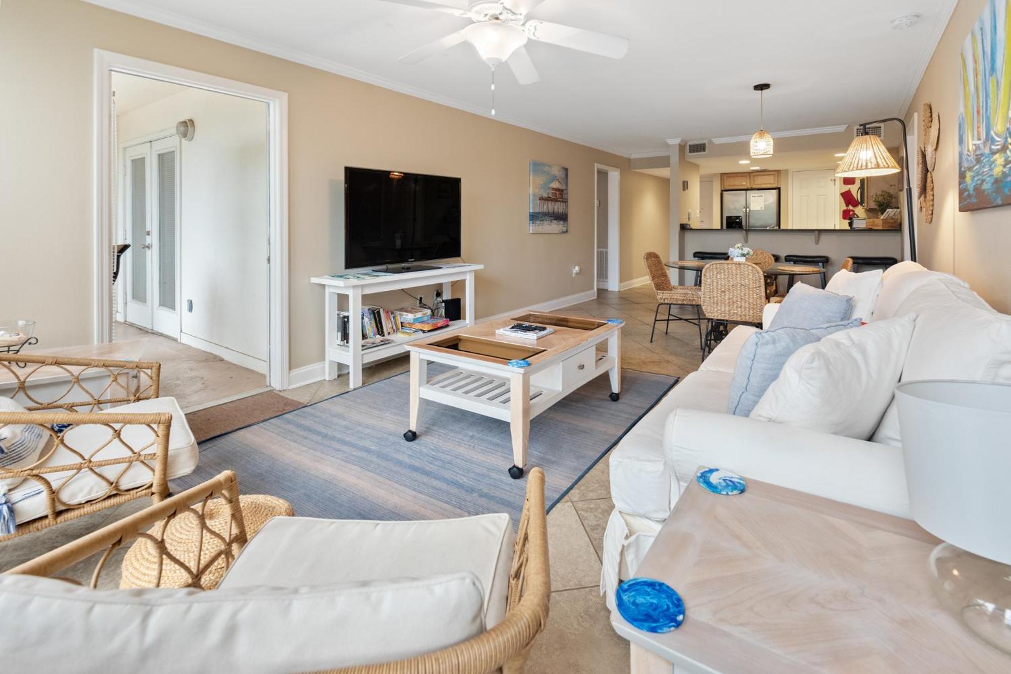 Fun 2 Bed/2 Bath Condo With Pool On Biloxi Beach Exterior photo