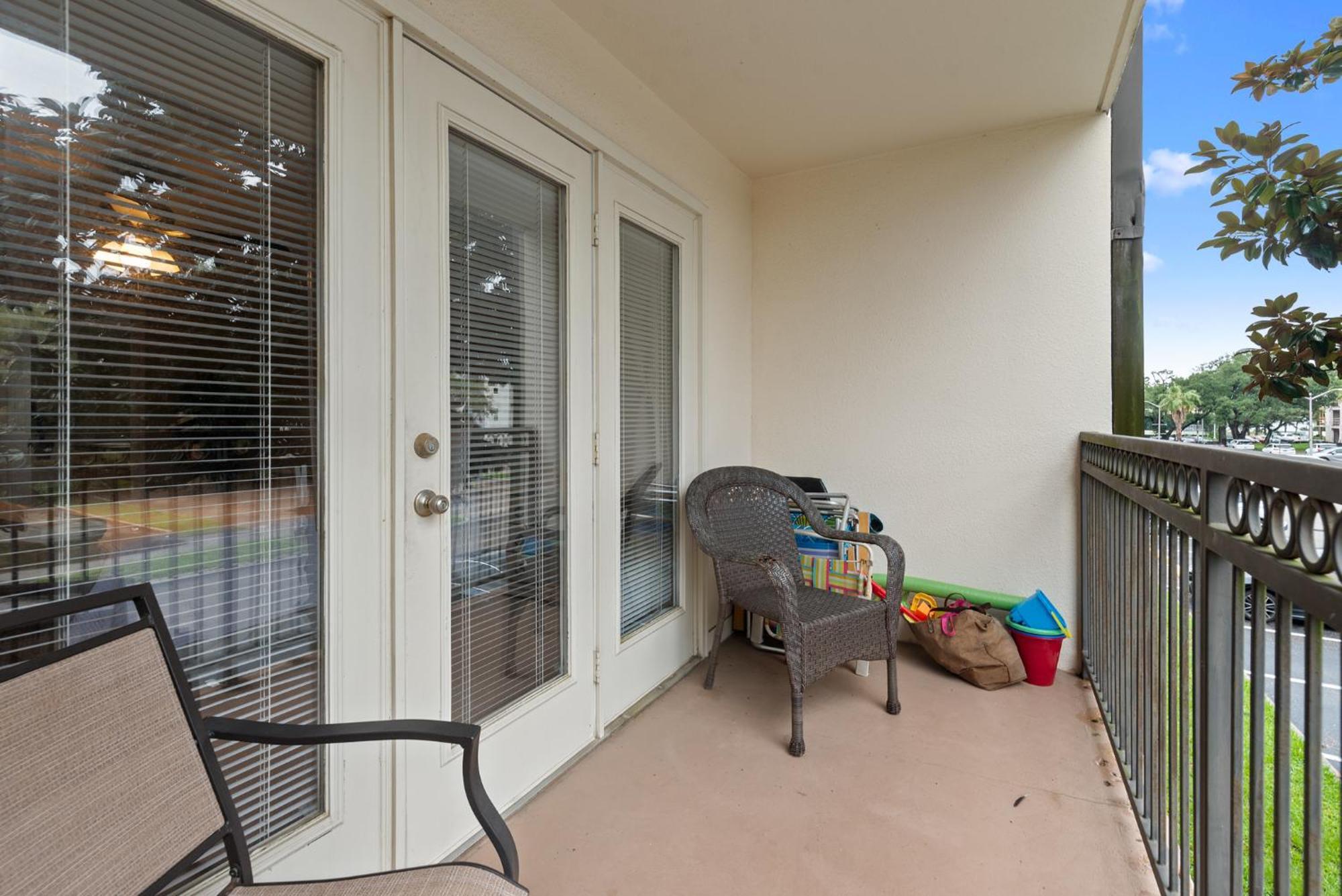 Fun 2 Bed/2 Bath Condo With Pool On Biloxi Beach Exterior photo